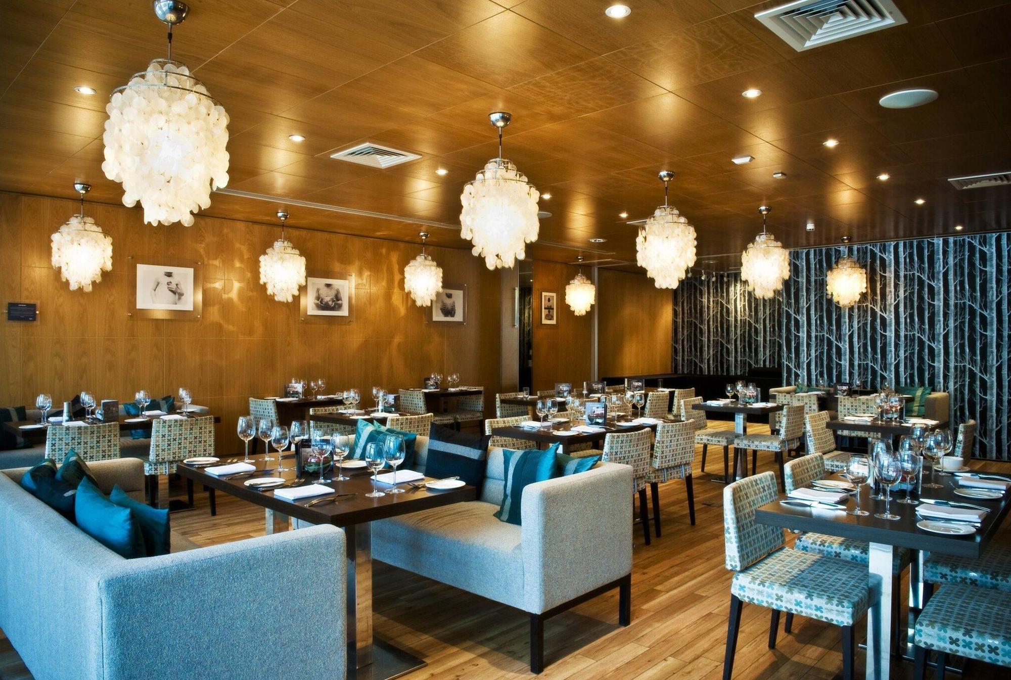 Beales Hotel Hatfield  Zewnętrze zdjęcie